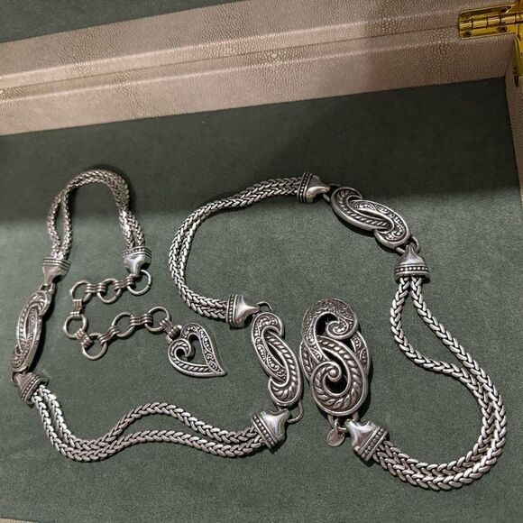 BRIGHTON FILIGREE HEART DESIGNER BELT – SILVER STATEMENT PIECE - Picture 5 of 17